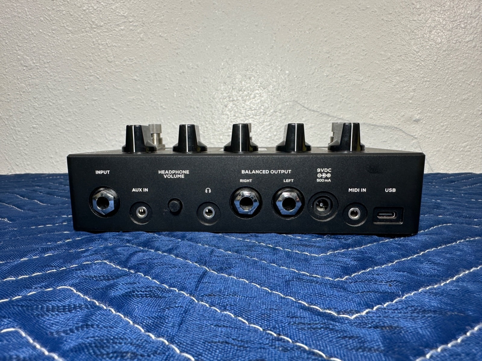 Darkglass Microtubes Infinity Distortion Compressor Bass Effect Pedal