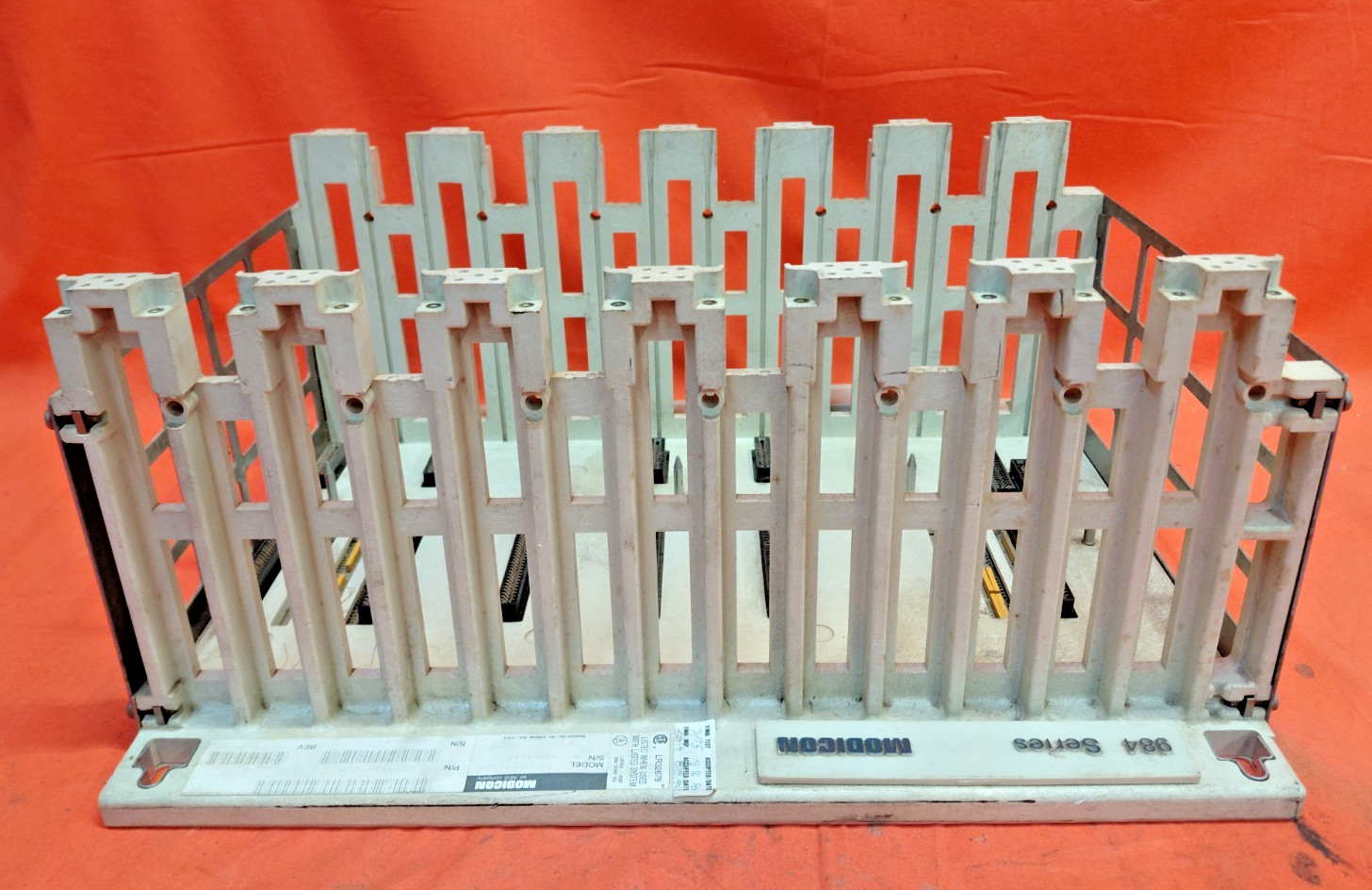 MODICON AS-H819-209 7-SLOT I/O RACK CHASSIS