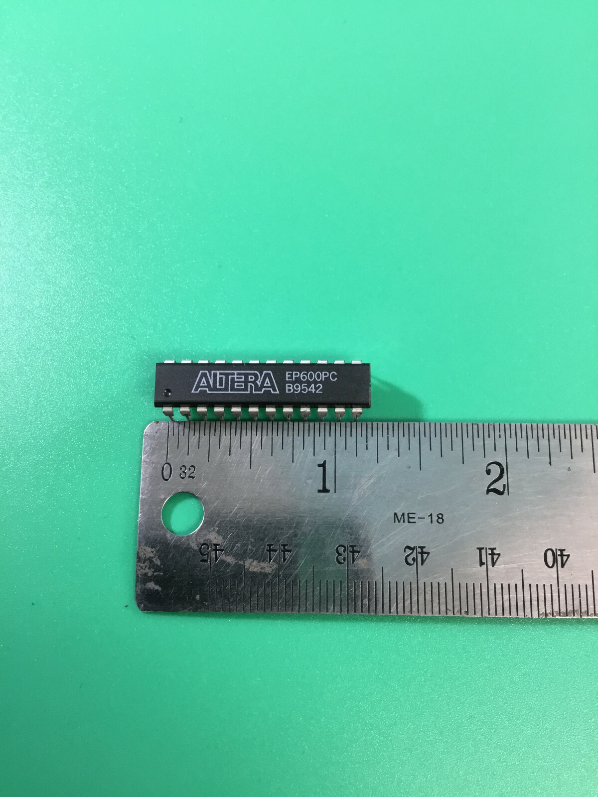 (1PC) ALTERA EP600PC NOS MICROCIRCUIT,MEMORY 24PIN