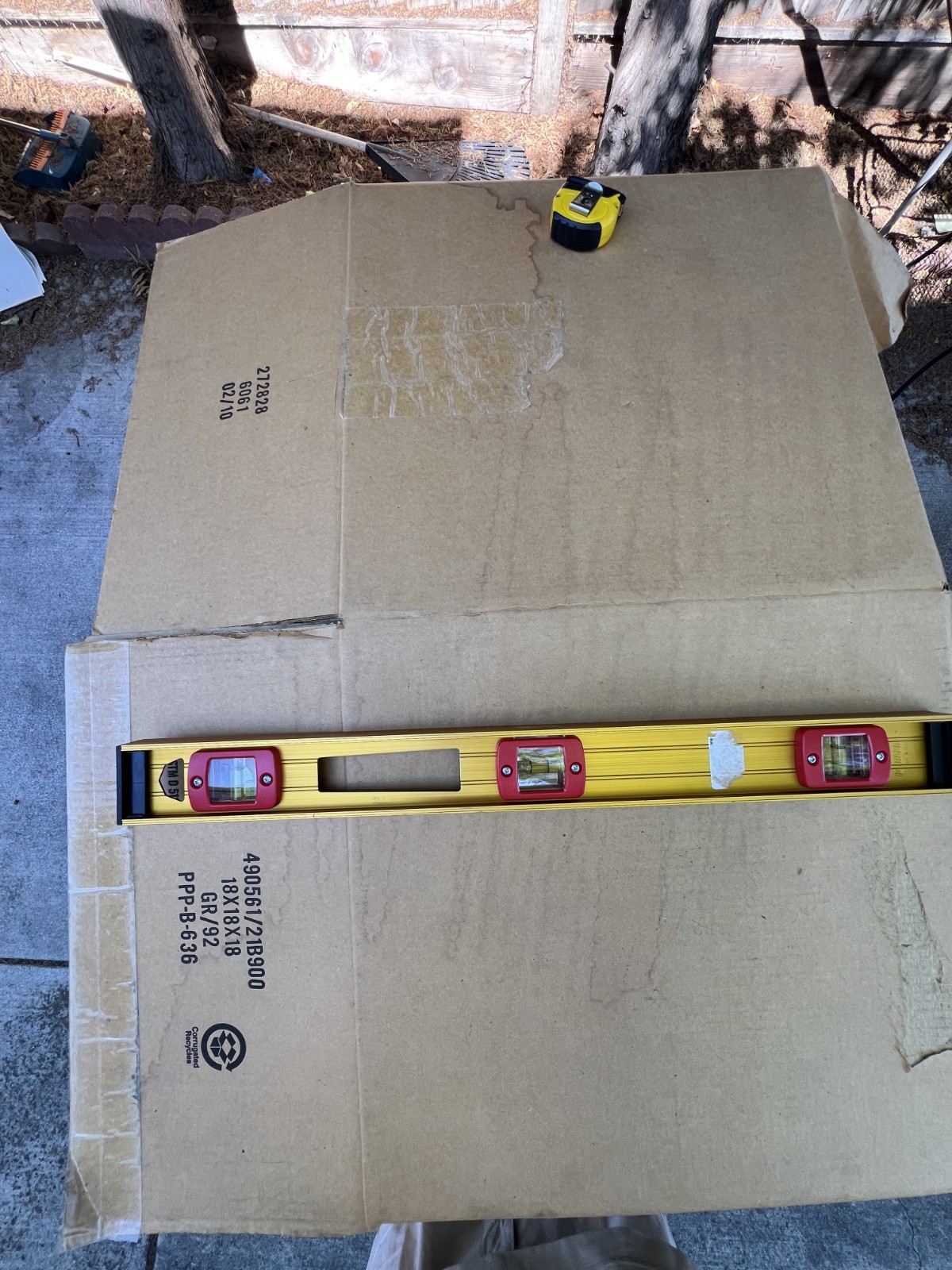 Johnson Aluminum Level & Tool Magnetic 24 In GOOD