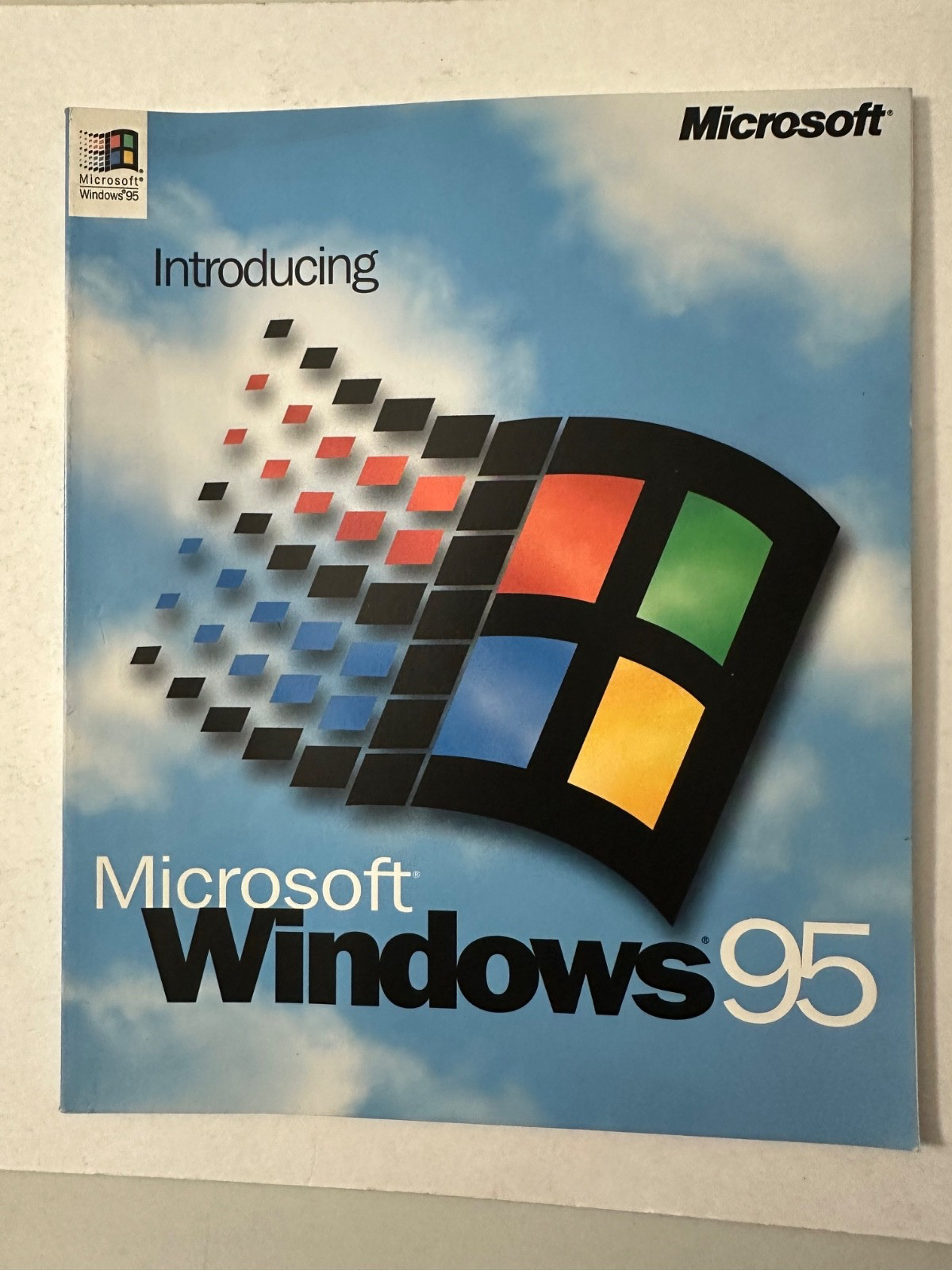 Introducing MICROSOFT  WINDOWS 95  User’s Guide/Manual Rare - 1995!