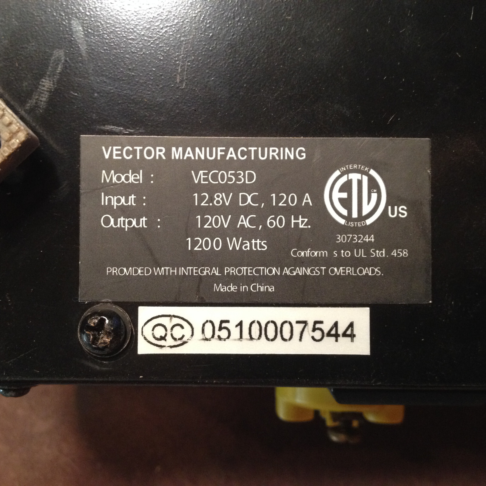 Vector 1200 Watt Power Inverter VEC053D