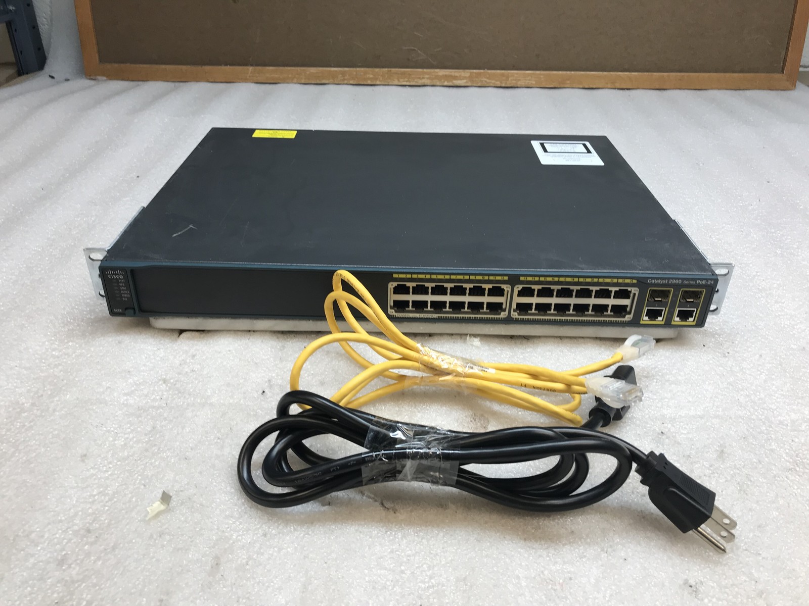 Cisco C2960 24-Port POE 10/100 Layer 2 Network Switch WS-C2960-24PC-L