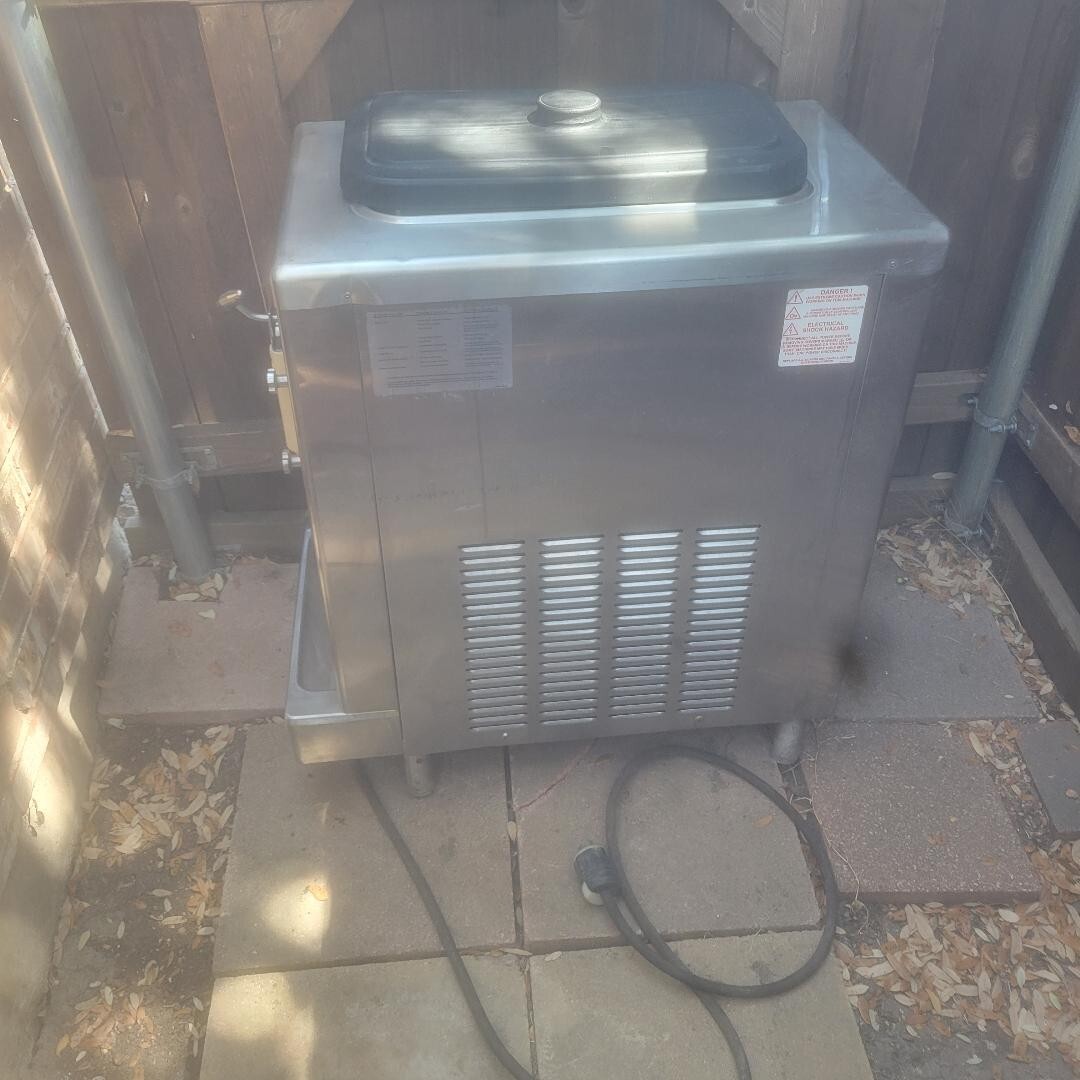 Taylor 490-27 frozen drink machine