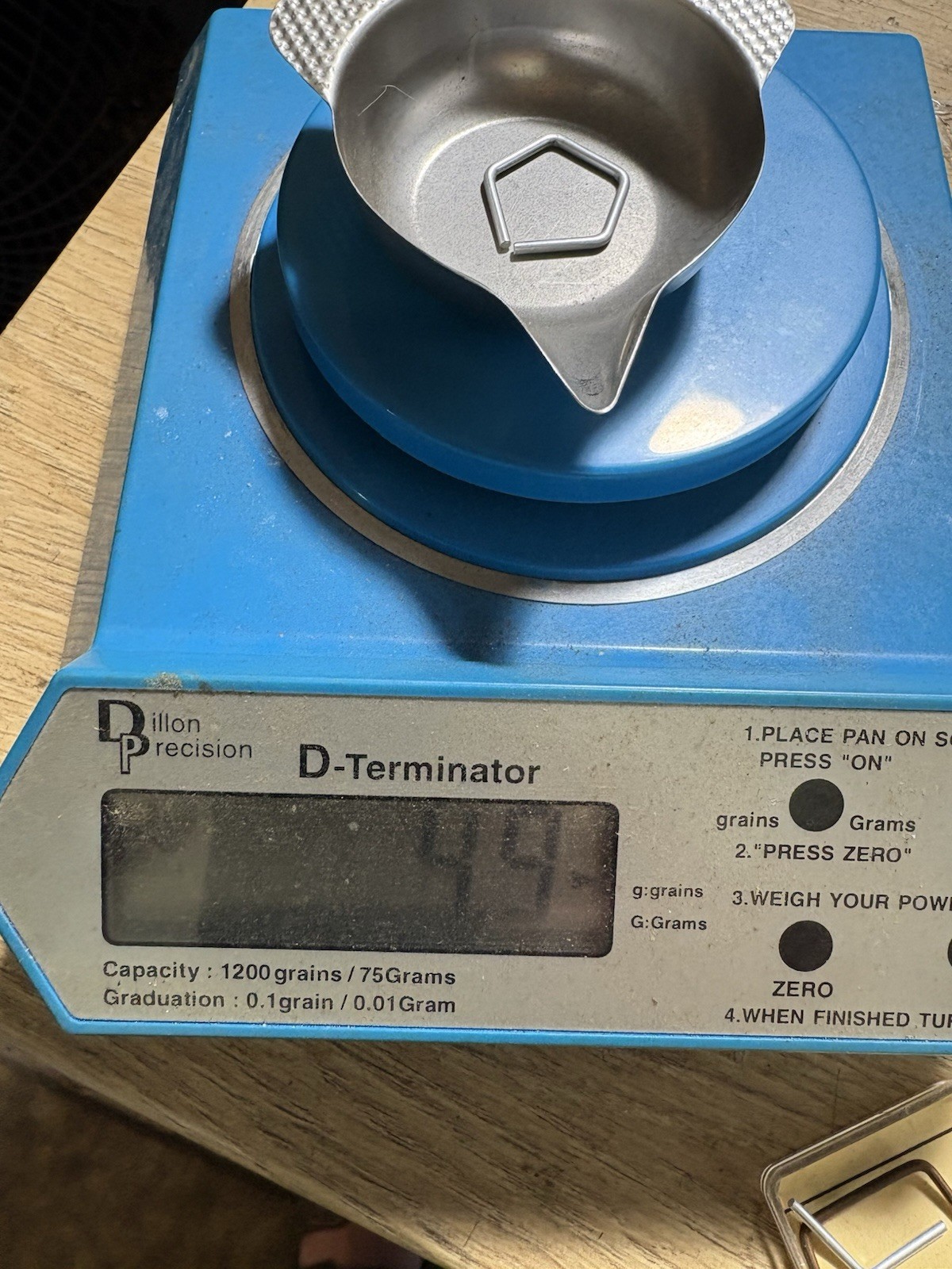 Dillon Precision D-Terminator Reloading Scale. 1200 gr +/- 0.1 gr