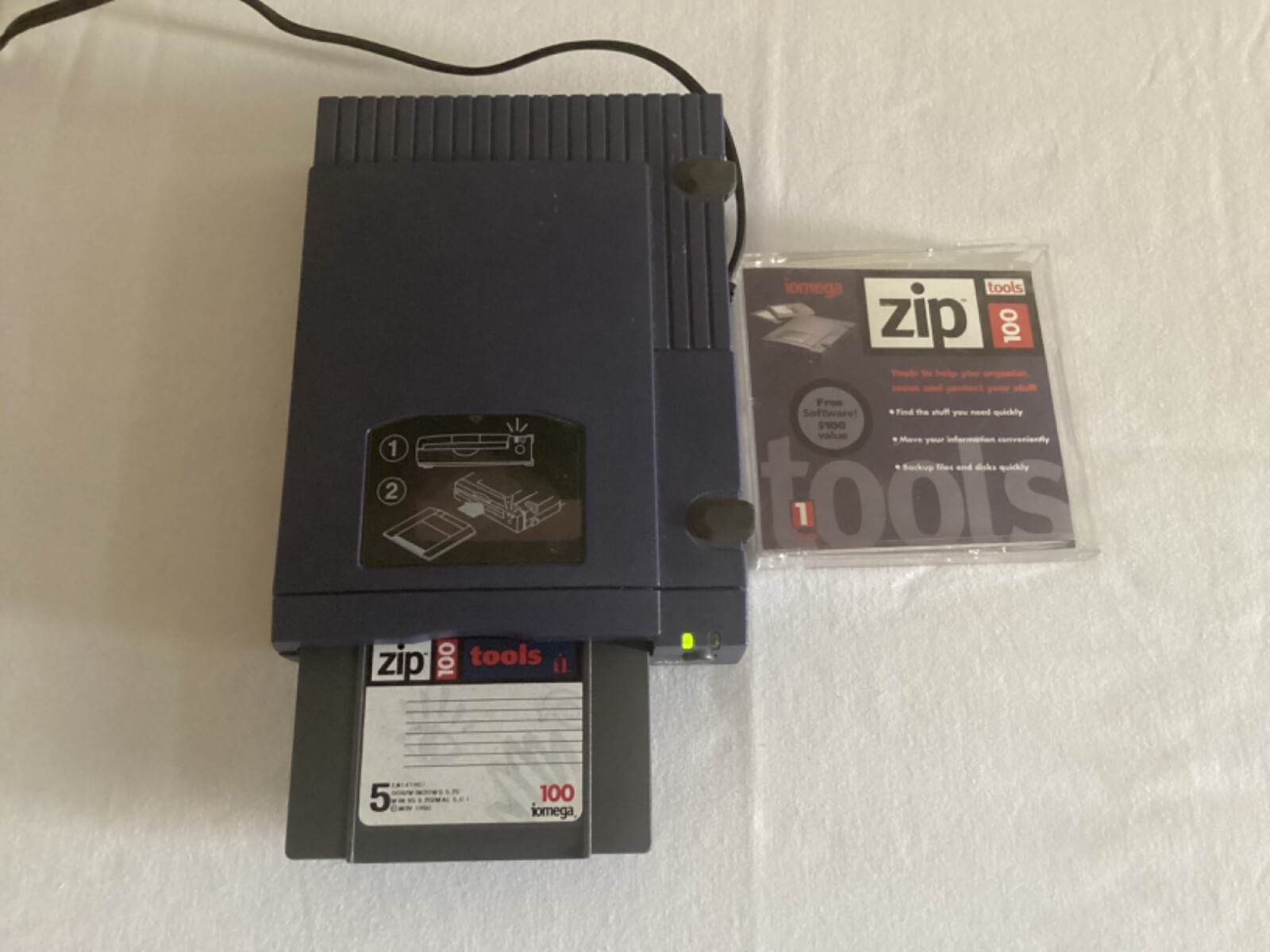 Iomega ZIP 100 External Parallel Port Zip Drive Z100P2 w/AC Adapter & Cable