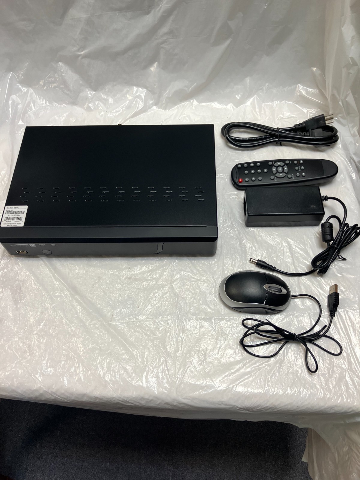Speco Technologies DVR D8VN 8 Channel 4TB HARDDRIVE DVR Video Recorder