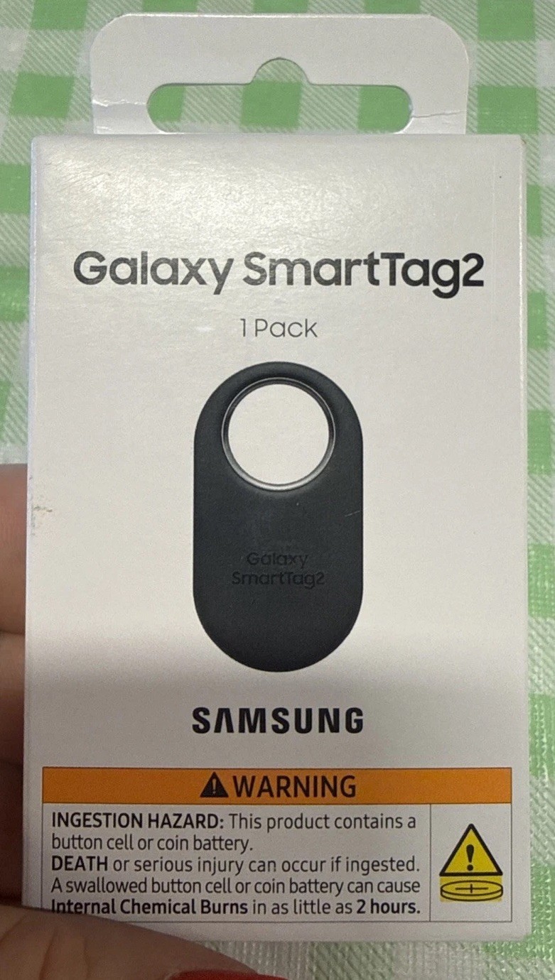 NEW SEALED Samsung Galaxy SmartTag2 GPS Bluetooth with Case