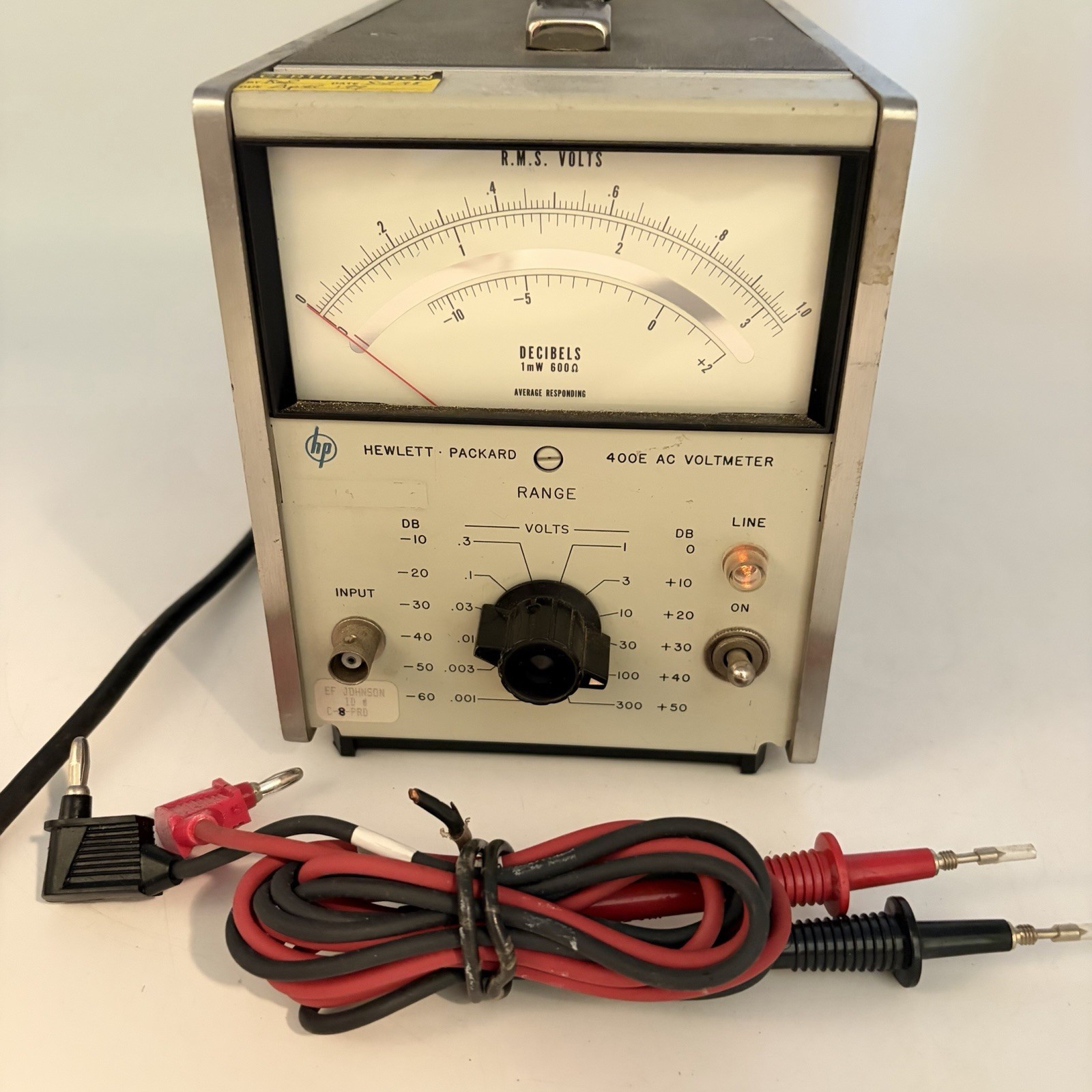 HP 400EL AC rms Voltmeter W/pwr Cord & Probes - Works