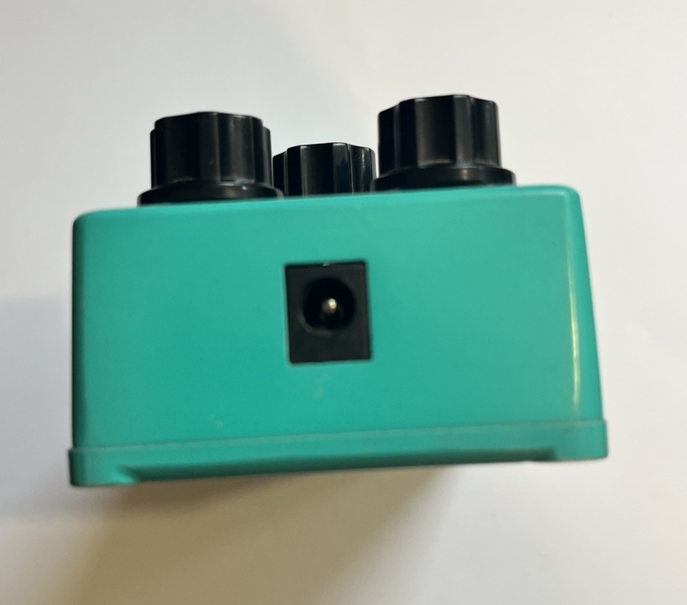 Rogue Analog Delay Guitar Effects Pedal