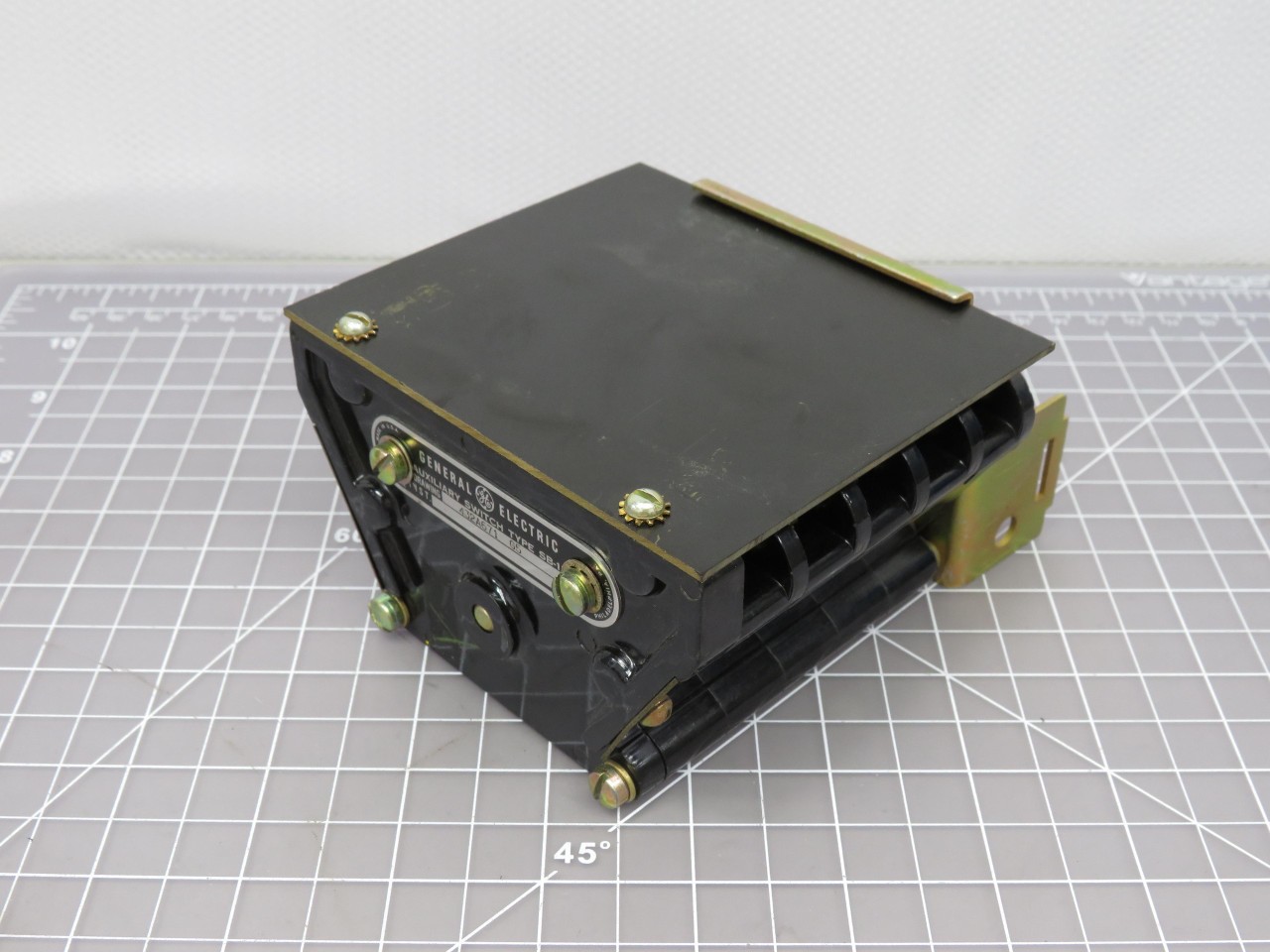 GE TYPE SB-12 432A671-G5 AUXILIARY SWITCH T159226