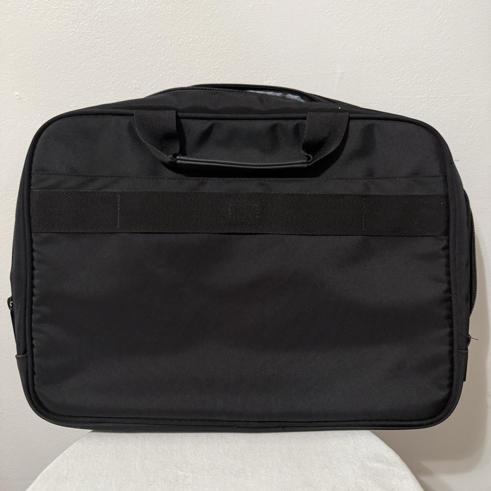 Dell Laptop Briefcase 16”x11” Missing Shoulder Strap Otherwise Great Condition
