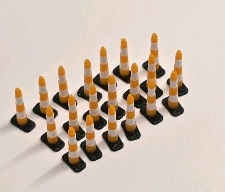HO Scale Traffic Cones