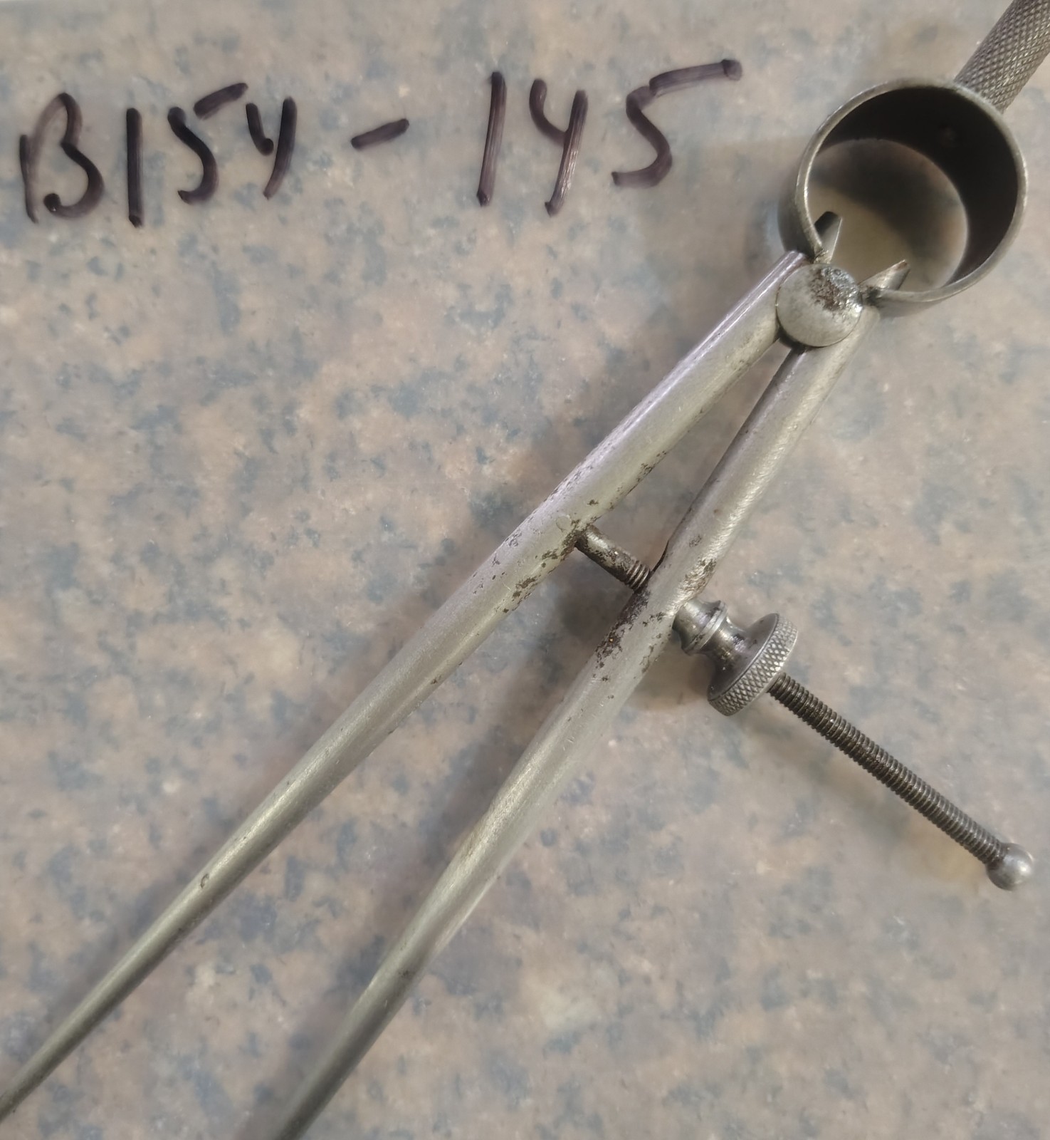 🗽 VINTAGE FINE POINT 6" DIVIDER