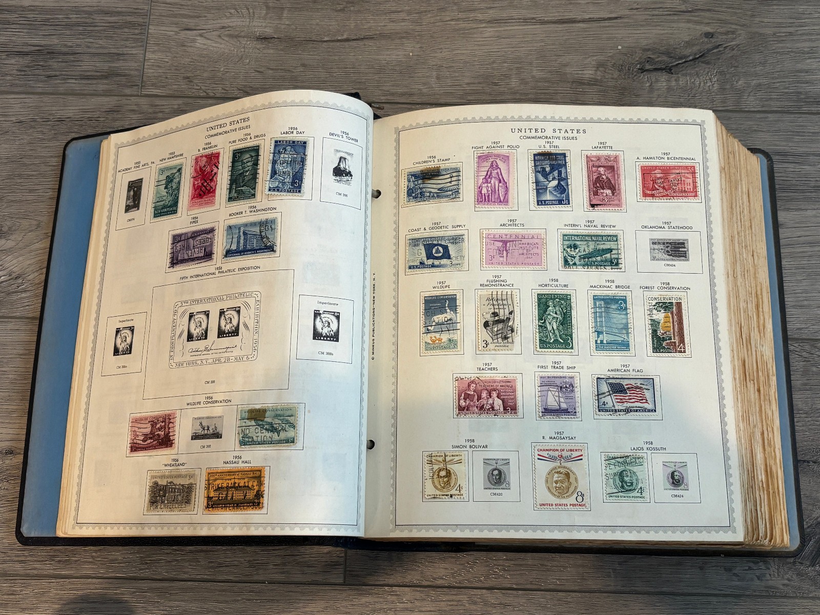 Minkus Master Global Stamp Album