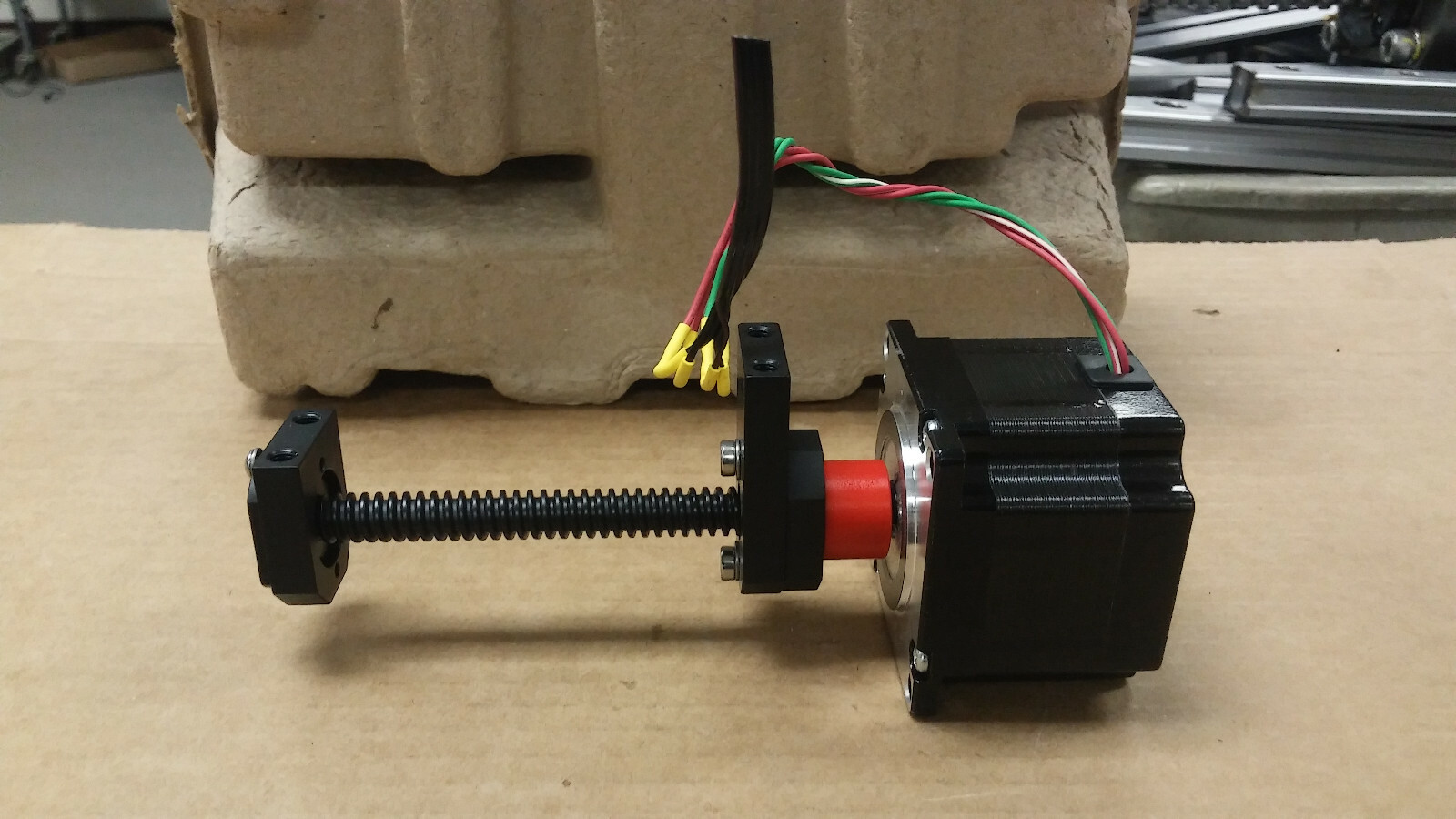 HAYDON SWITCH & Instruments E57H43-12-008 Stepper Motor Linear Actuator