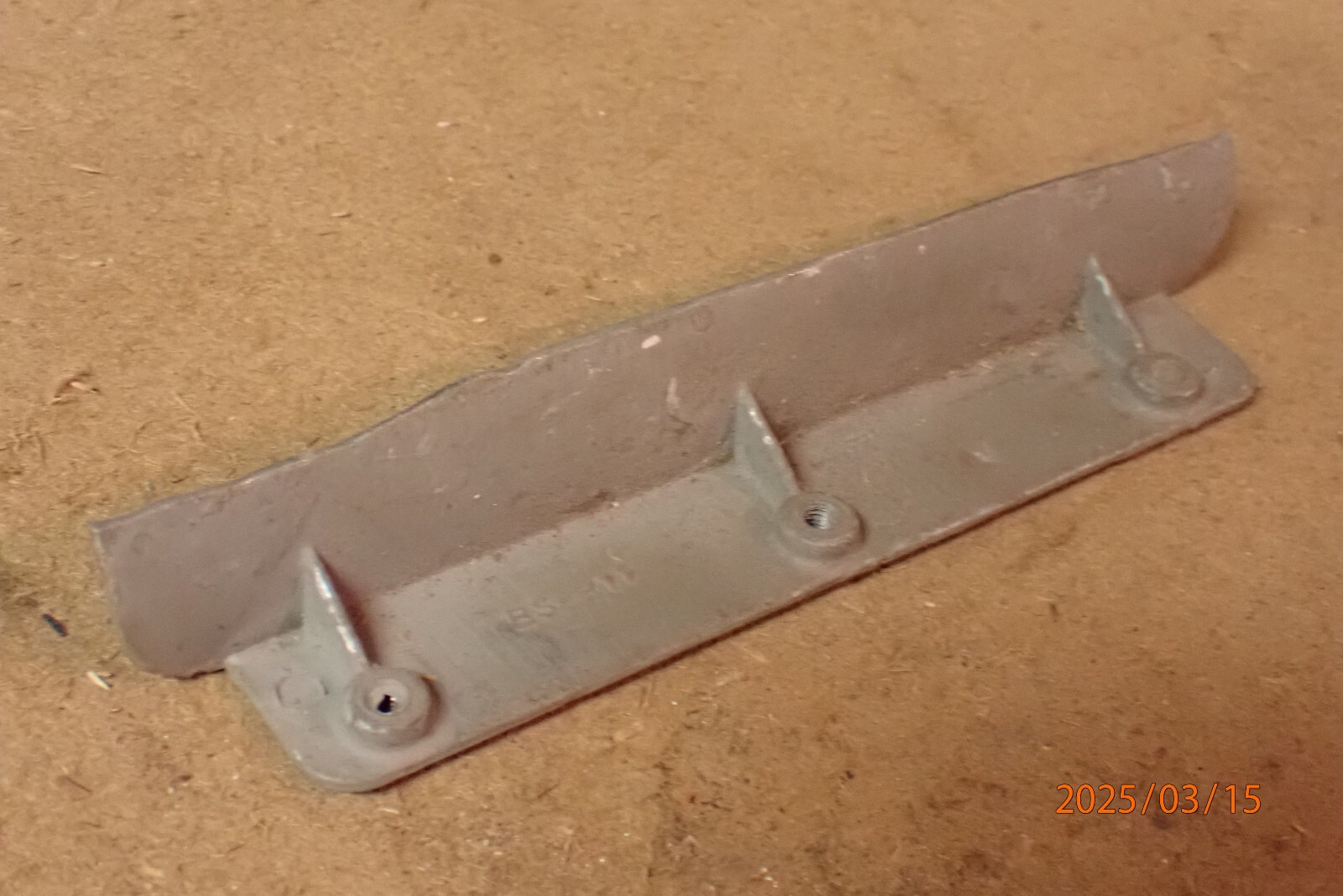 USA DELTA ROCKWELL 6X48 BELT SANDER DUST DEFLECTOR CASTING FOR LOWER DRUM
