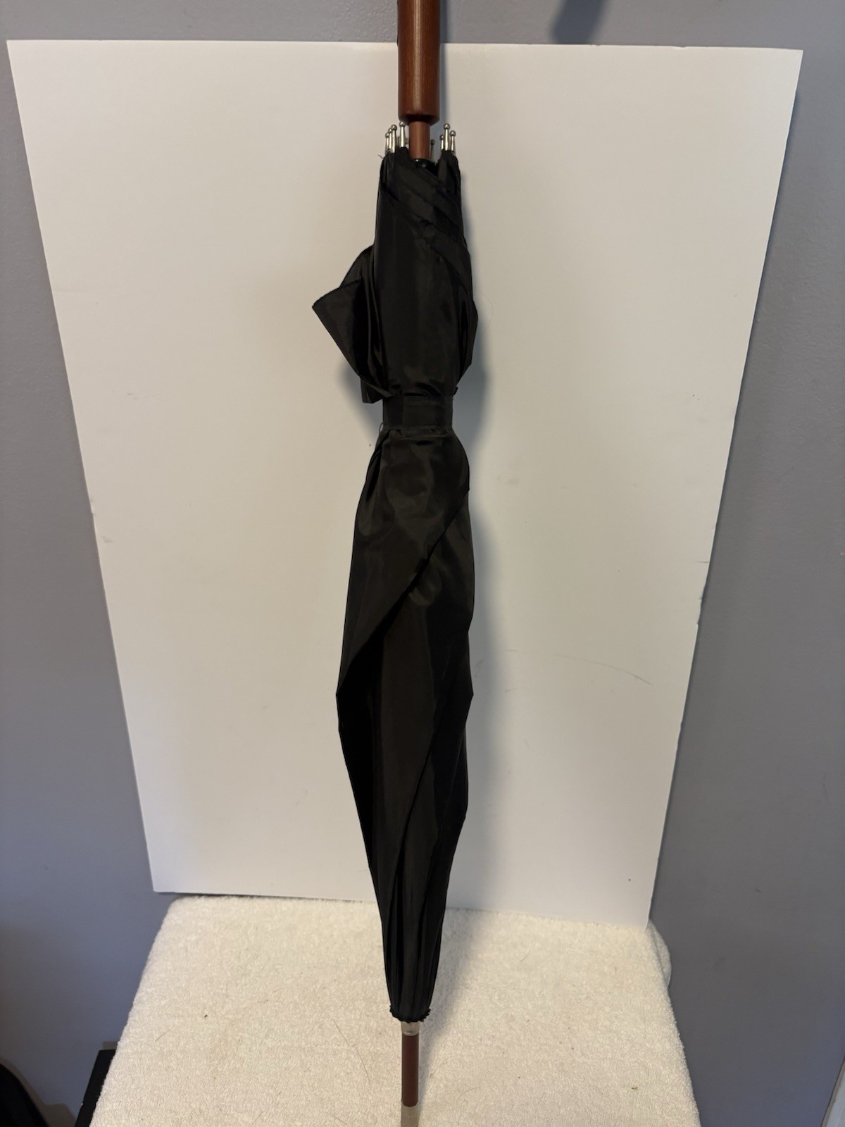 Totes Stick Umbrella Classic Black Wood Handle Curved Hook Shaft Rain Vintage