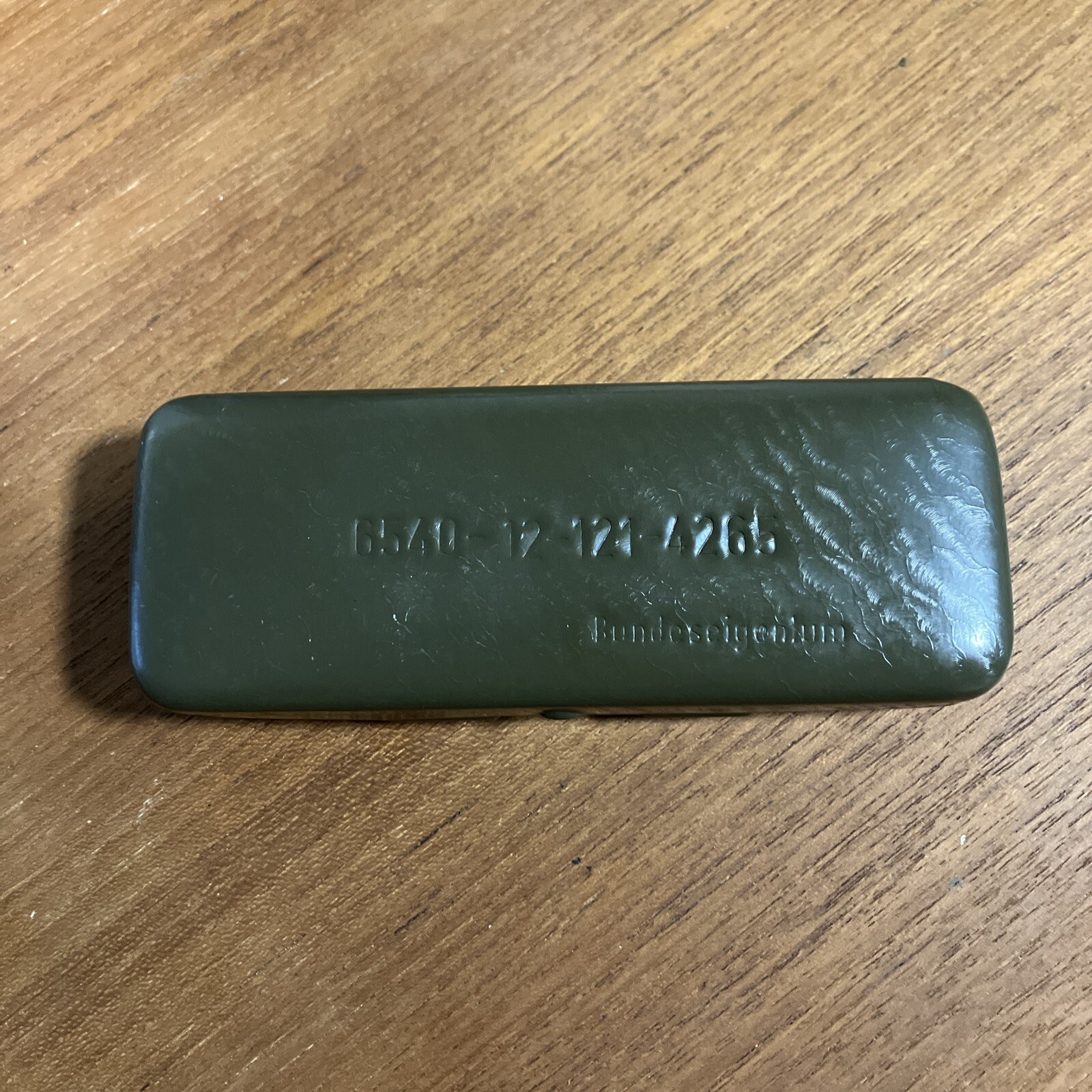 WW2 German military glasses Sunglasses Case Only Green Bundeseigentum Metal Army