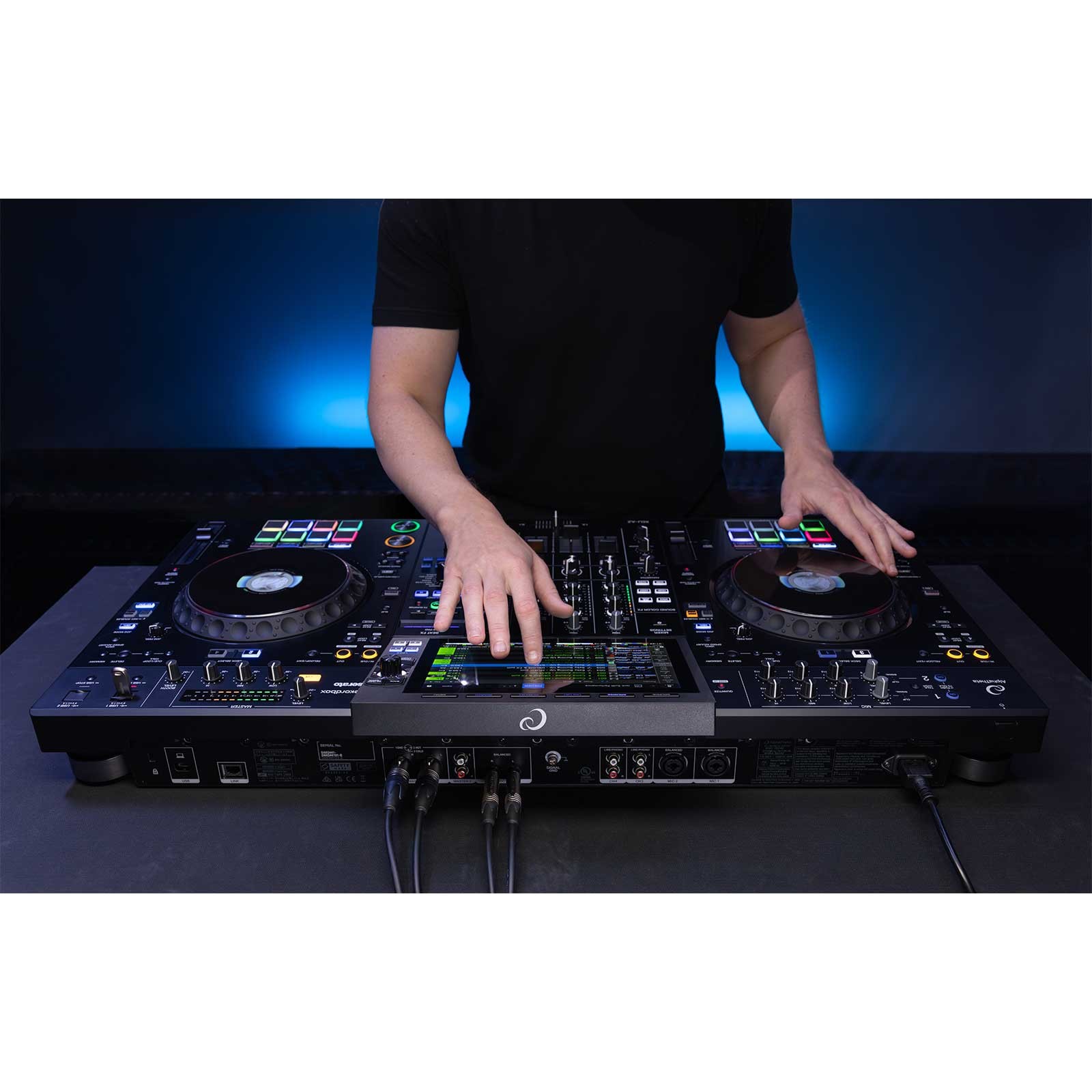 AlphaTheta XDJ-AZ All-in-One DJ System with Headliner Case Package