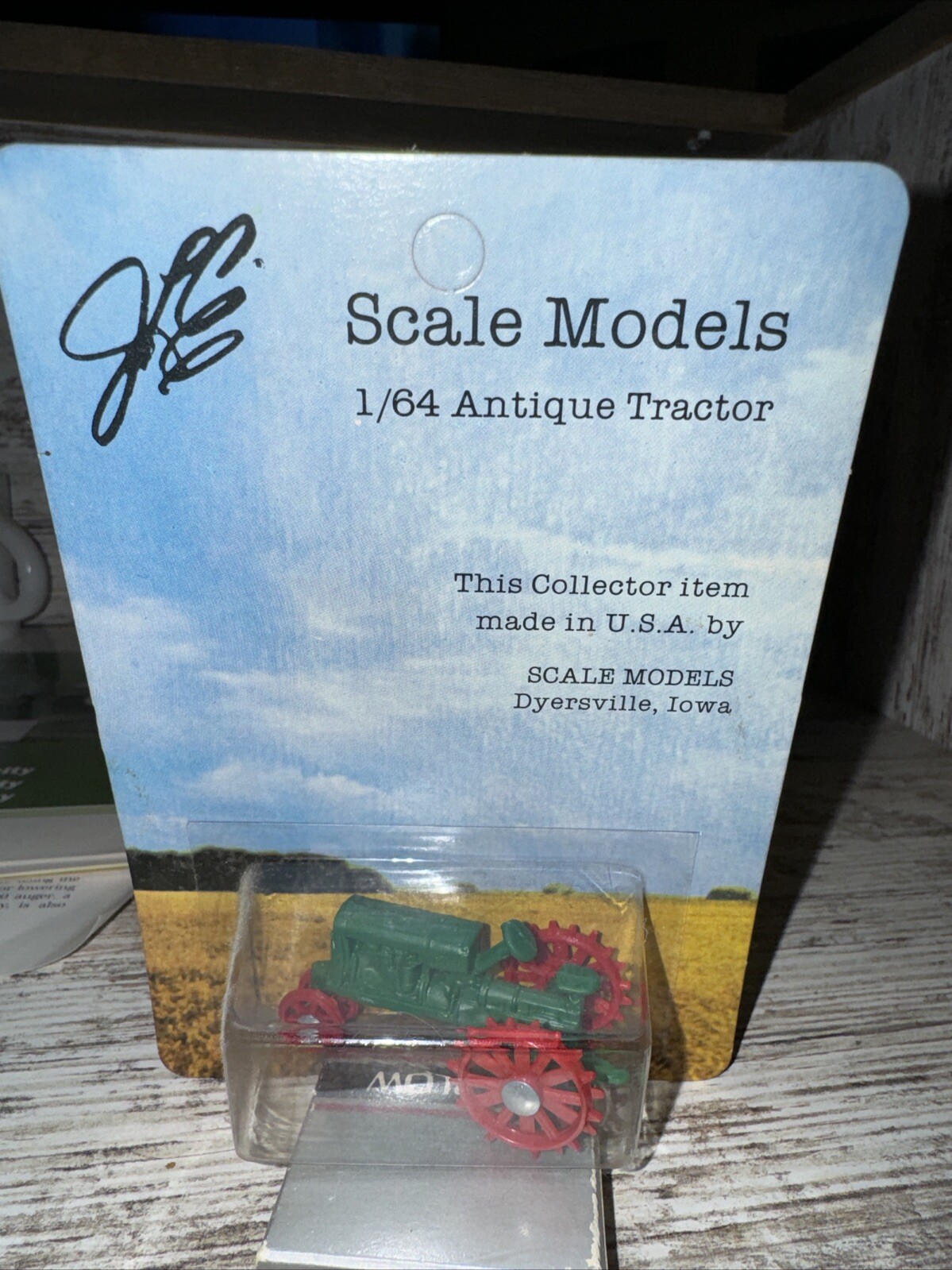 1/64 Oliver 80 Tractor With Steel Wheels Narrow Front Scale Models