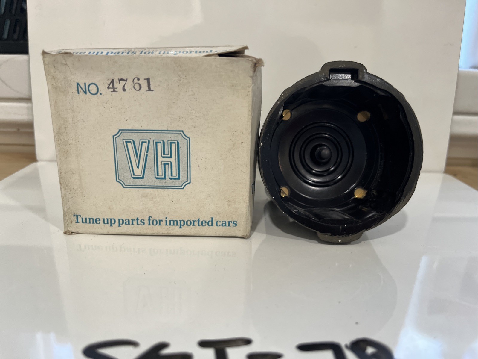 VH Tune Up Parts 4761 Distributor Cap