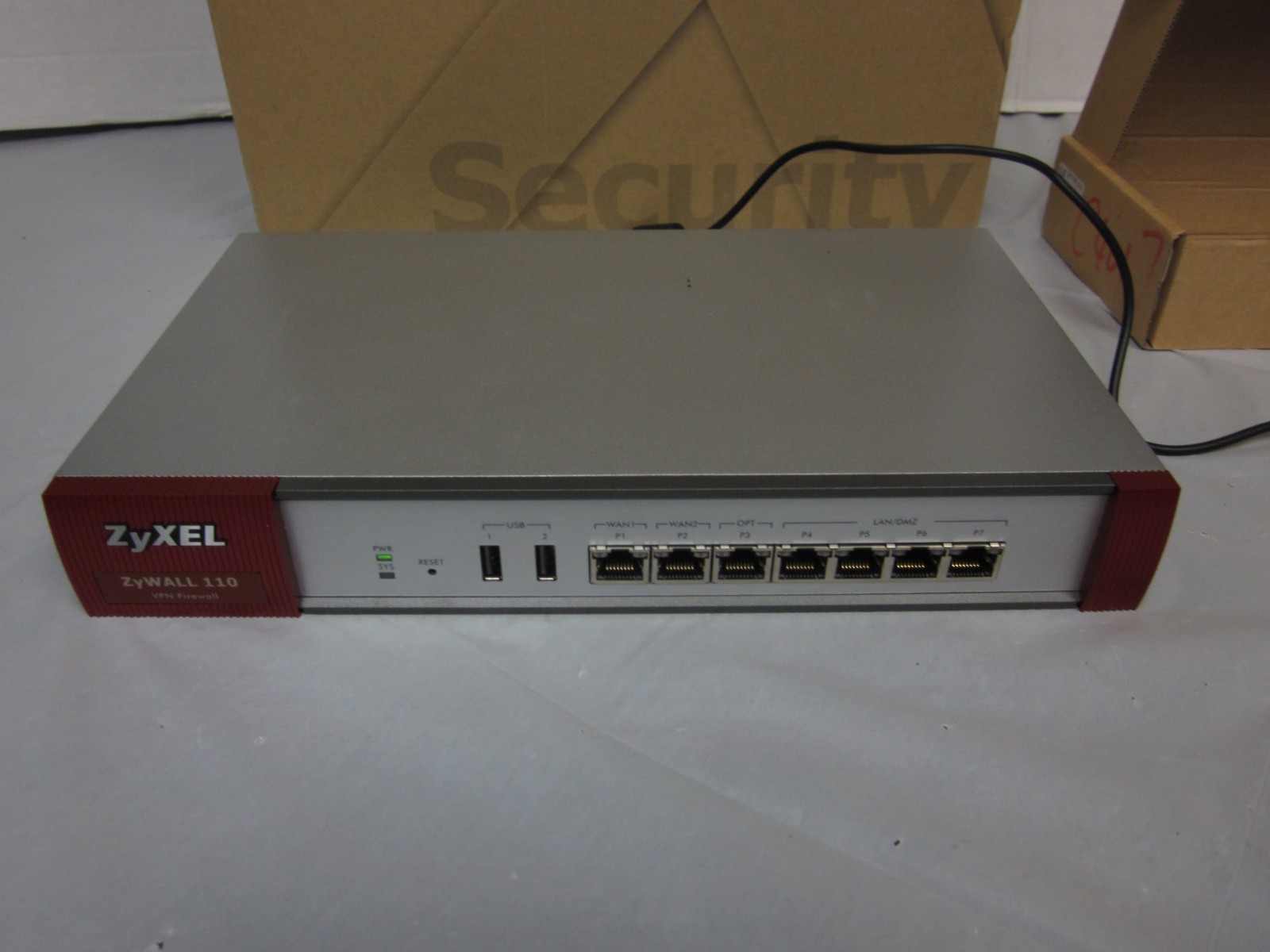 Zyxel ZyWall 110 VPN Firewall Security Appliance W/Power supply