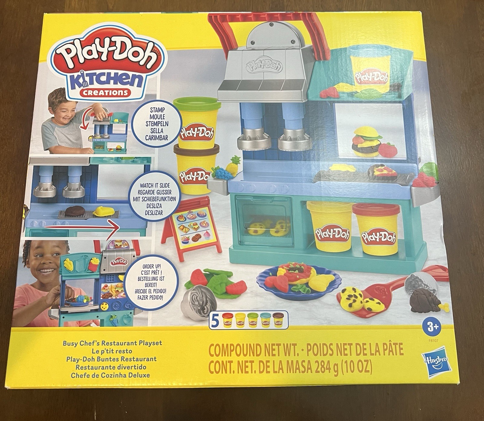 Play-Doh Kitchen Creations Busy Chef's Restaurant Playset NEW IN BOX