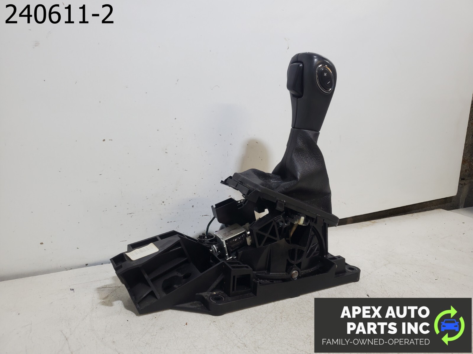 OEM 2012 Ford Explorer 3.5L Automatic Transmission Gear Shifter Assembly
