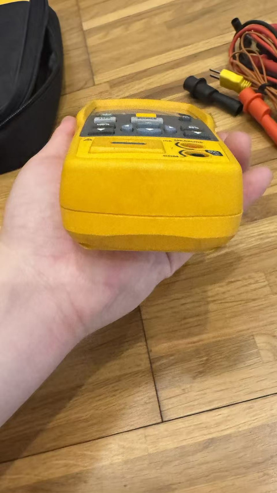 Fluke 714B Thermocouple Calibrator