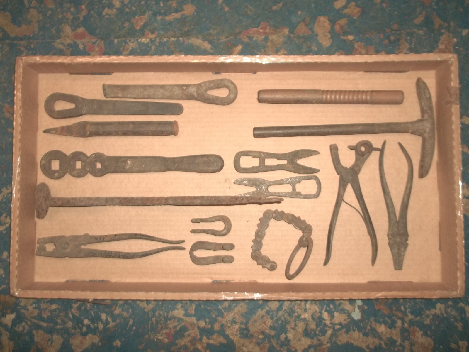 Lot of Vintage Tools...10 in Total...Pliers, Cutters, Chisels, Never Slip Wrench