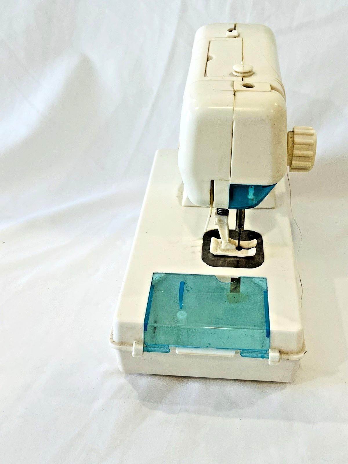 Vintage Singer Sewing Machine Child's Plastic Toy - Needs Work