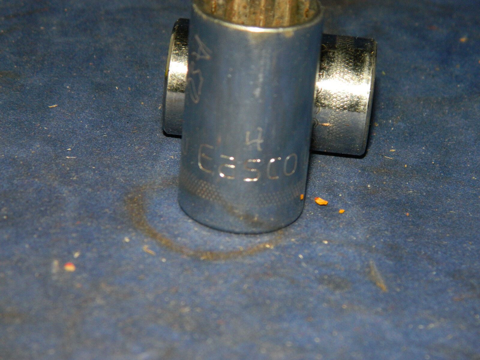 EASCO 53 3120  SOCKET 5/8",  1/2" DRIVE.    12 POINT MADE IN USA  A044N