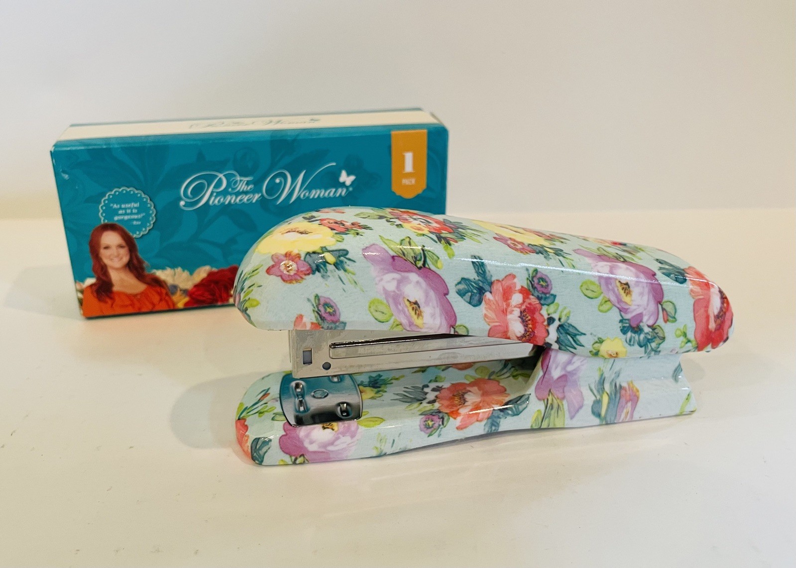 Pioneer Woman Sweet Romance Floral Stapler  NIB