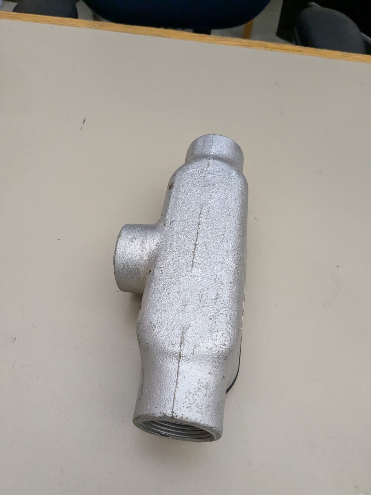 APPLETON 1.25" MALL IRON FORM 35 UNILETS CONDUIT T125-M NOS 1-1/4" Tee LB Cover
