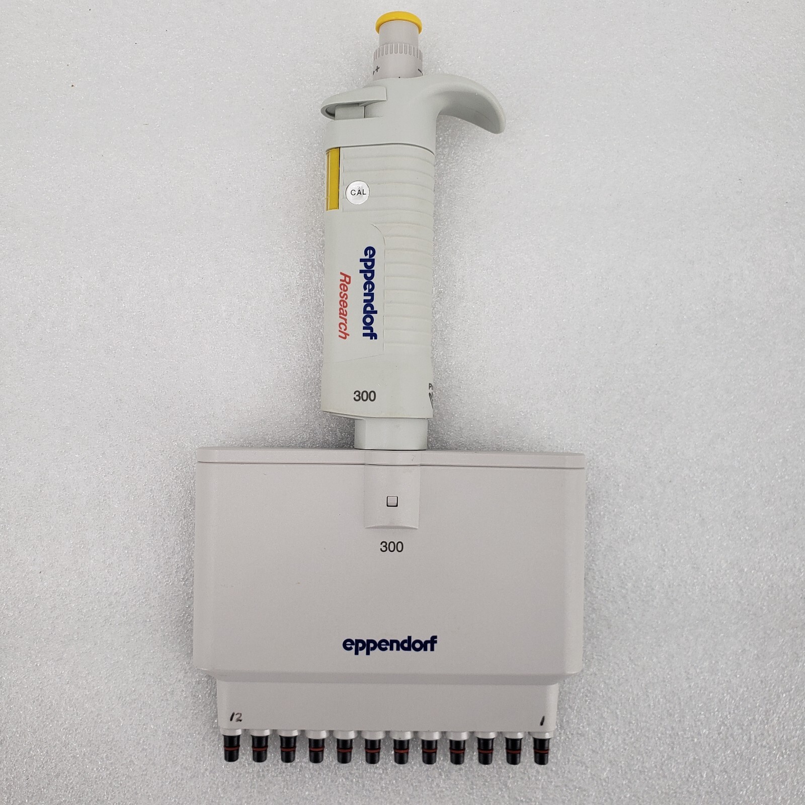 Eppendorf Research 300 12 Channel Pipette Pipet 30-300uL