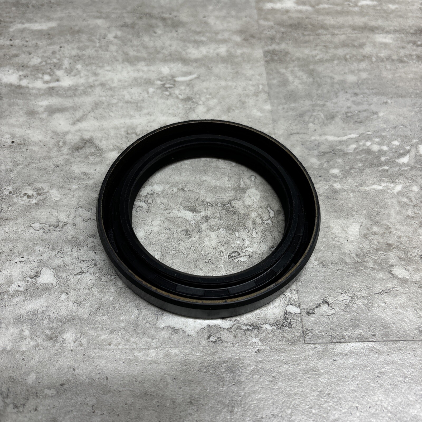 OEM Hitachi 4232070 Oil Seal, New
