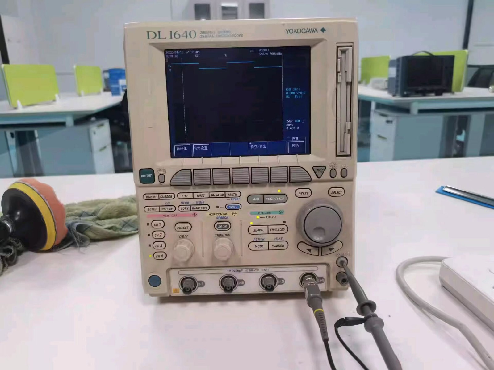 YOKOGAWA Electrics DL1640 DIGITAL OSCILLOSCOPE