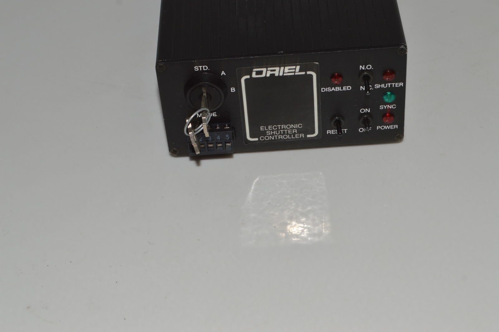 Oriel Newport 76995 Electronic Shutter Controller (DCX58)