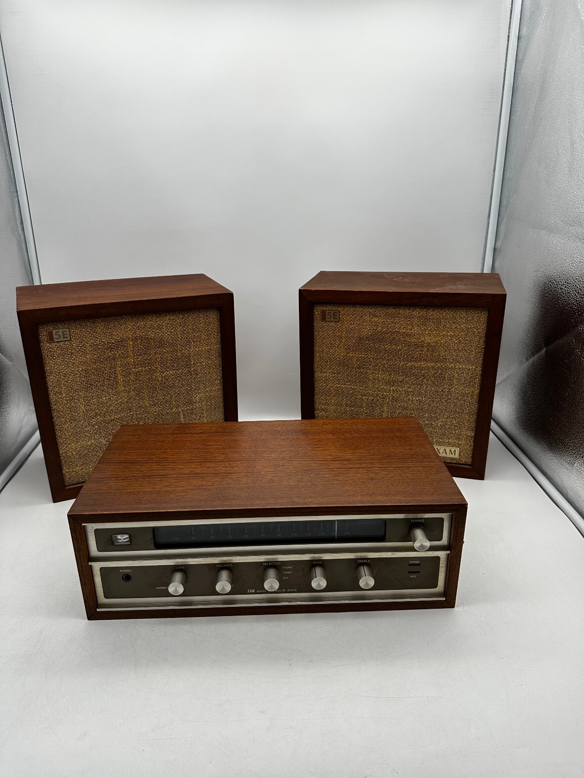 Vintage Electro Voice XAM MARK 4TA SOLID STATE FM Receiver/ Original Speakers