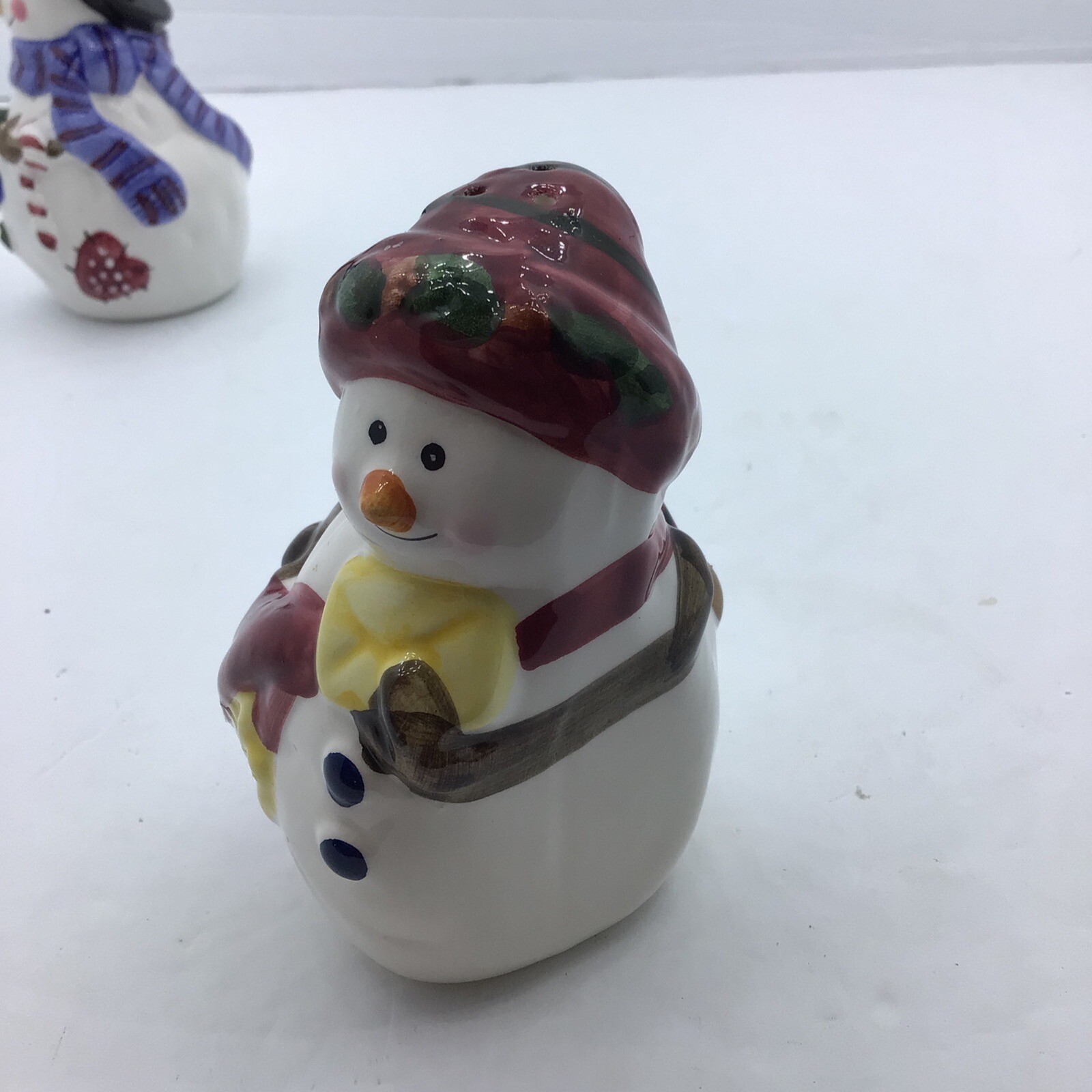 Hugging Snowmen Ceramic Salt and Pepper Shakers