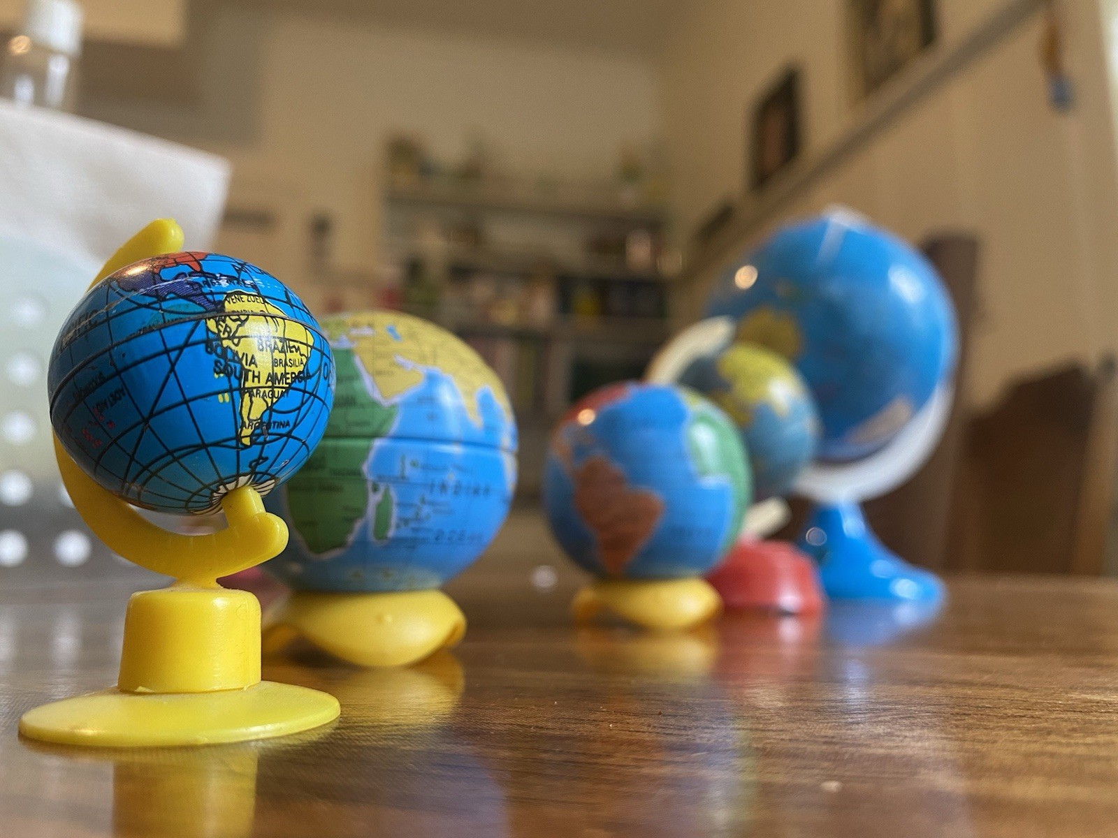 Vintage Miniature Toy Globe Lot Pocket Mini Plastic Pencil Sharpeners 5pc