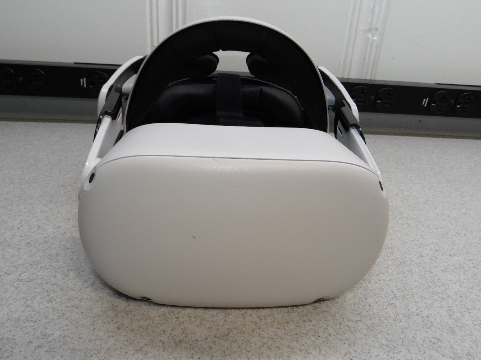 Oculus Quest 2 128GB Standalone All-in-One VR Headset KW49CM Headset Only