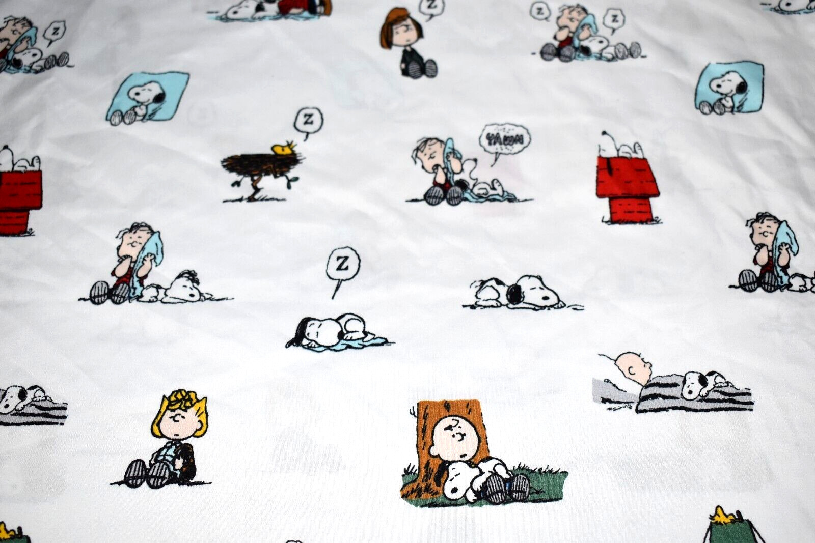 4E !WOW! LN Berkshire Peanuts SNOOPY Microfiber Reversible Pillow Case (Fabric)