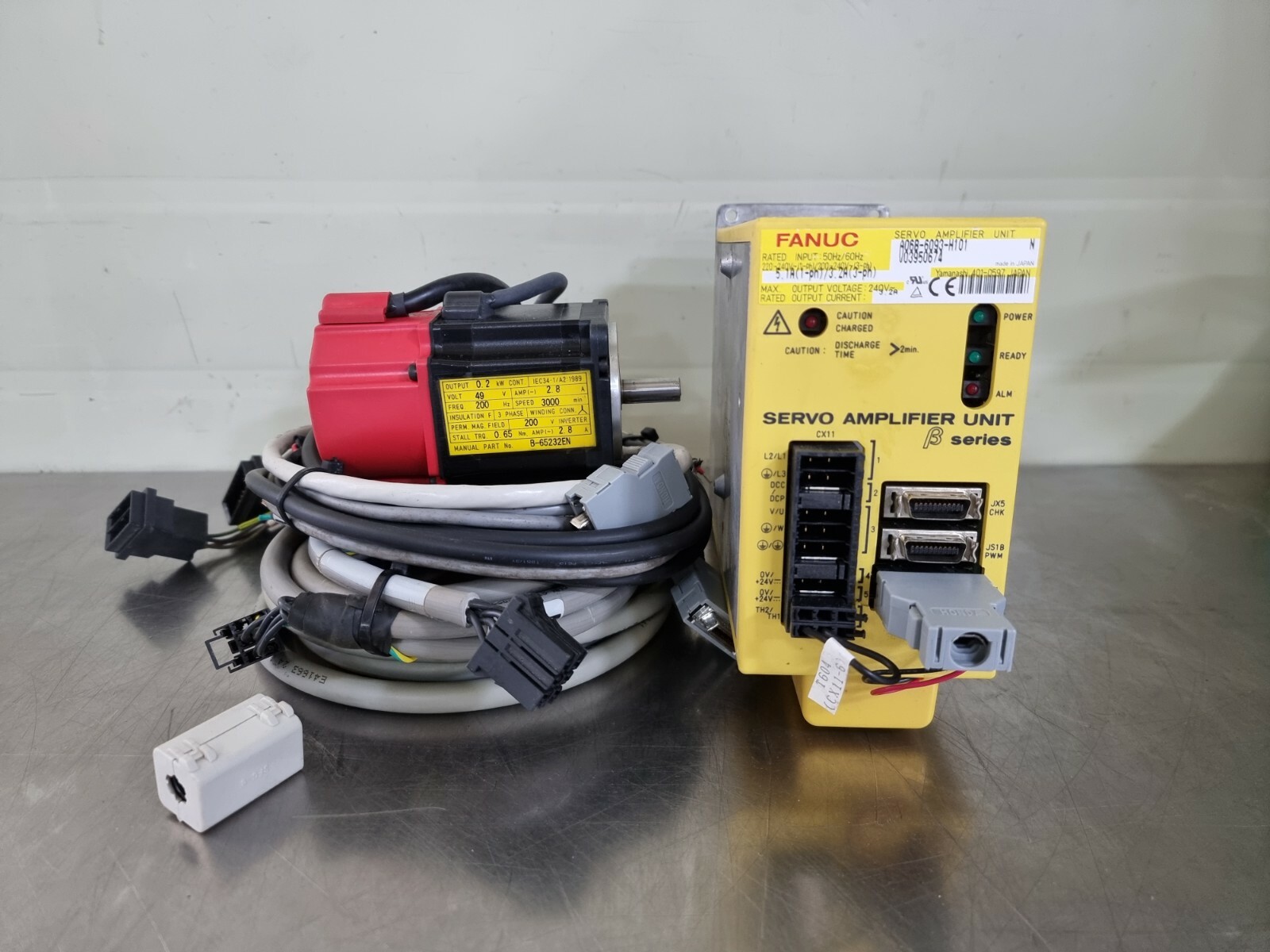 FANUC SERVO AMPLIFIER A06B-6093-H101 & Motor B0.5/3000 200W & CABLES SERVO Set