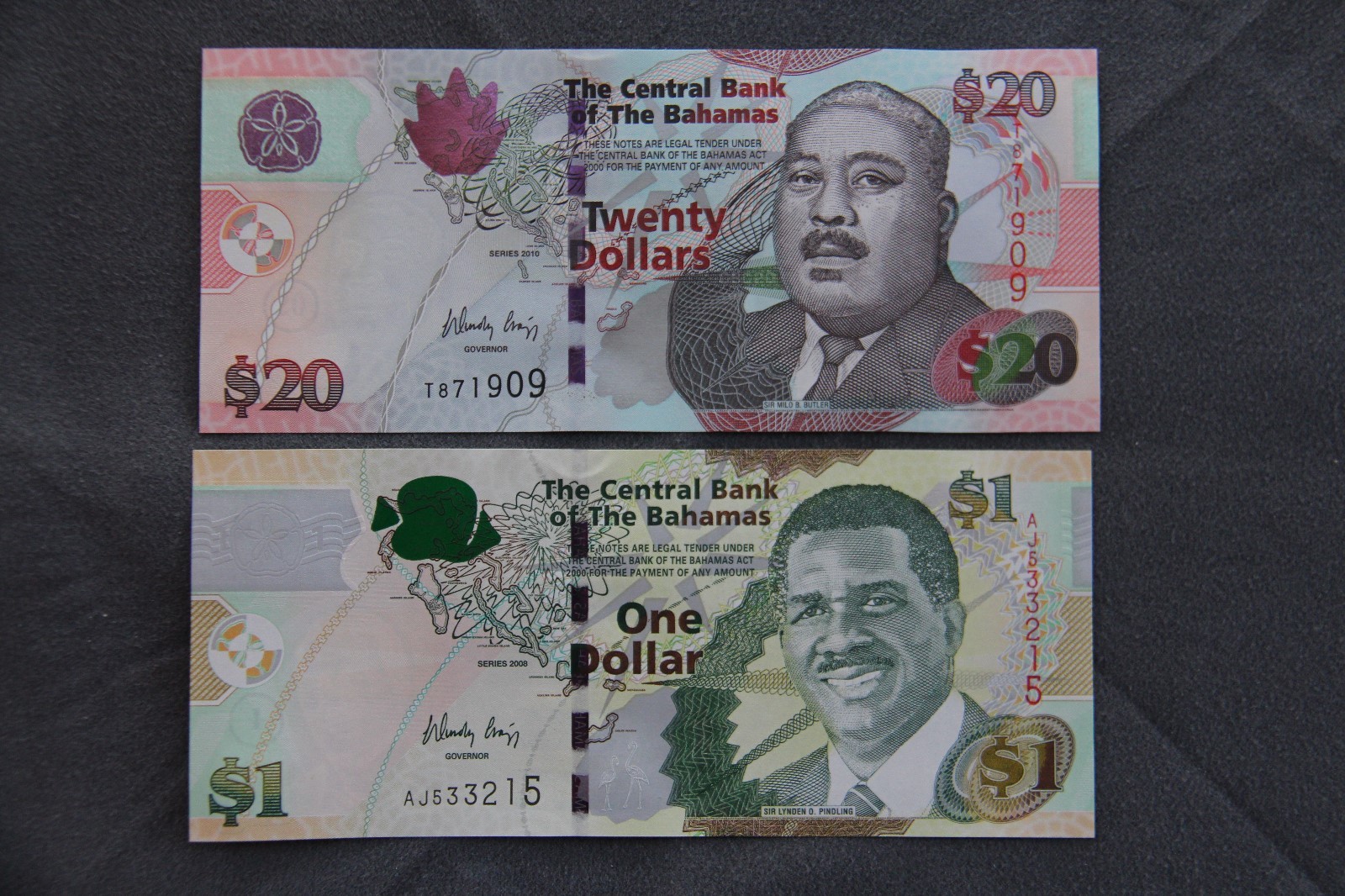 Bahamas 1 and 20 Dollar Banknotes - UNC - P-71 P-74A