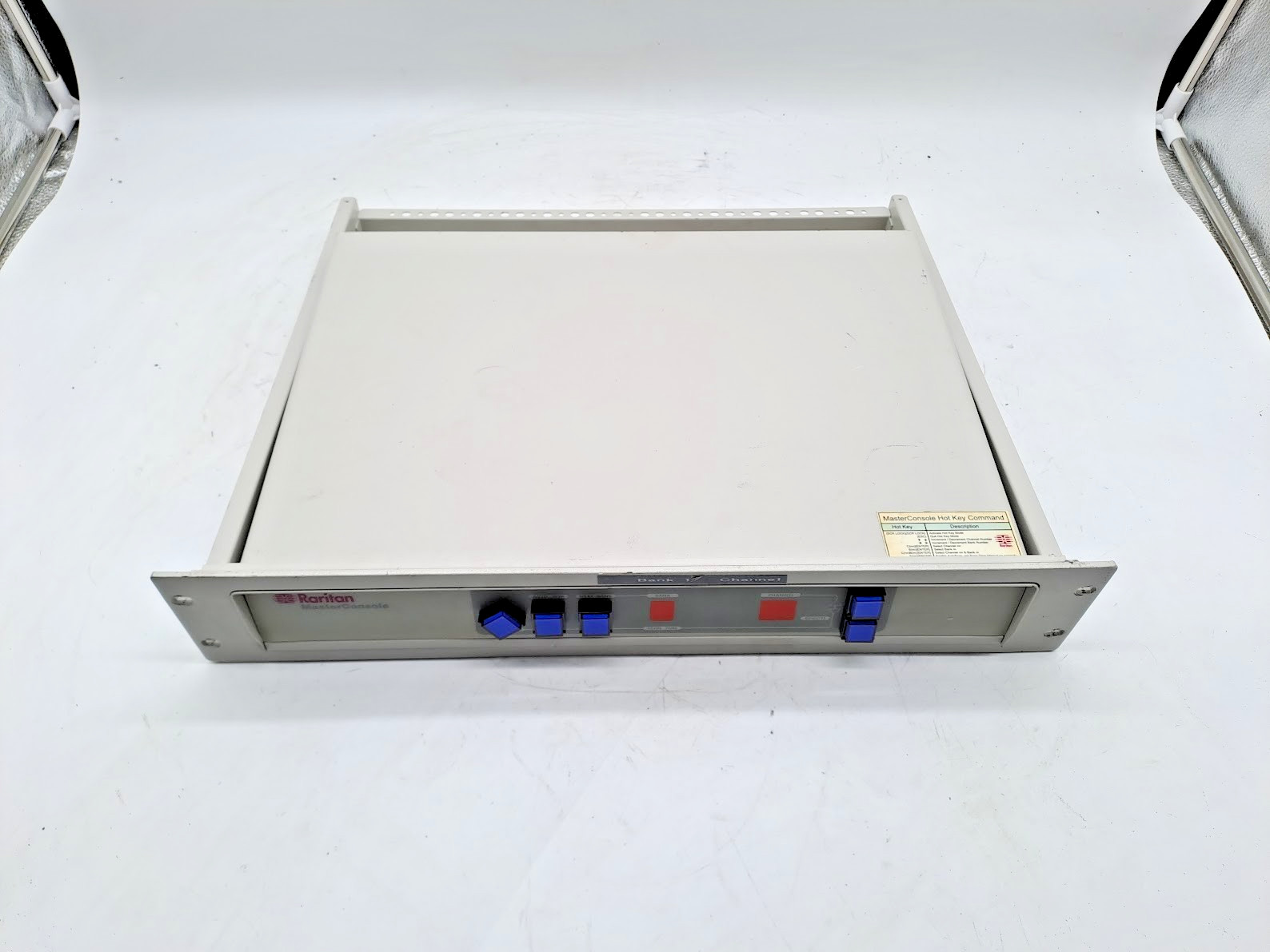 Raritan MCP8 Master Console 8-Port KVM Switch