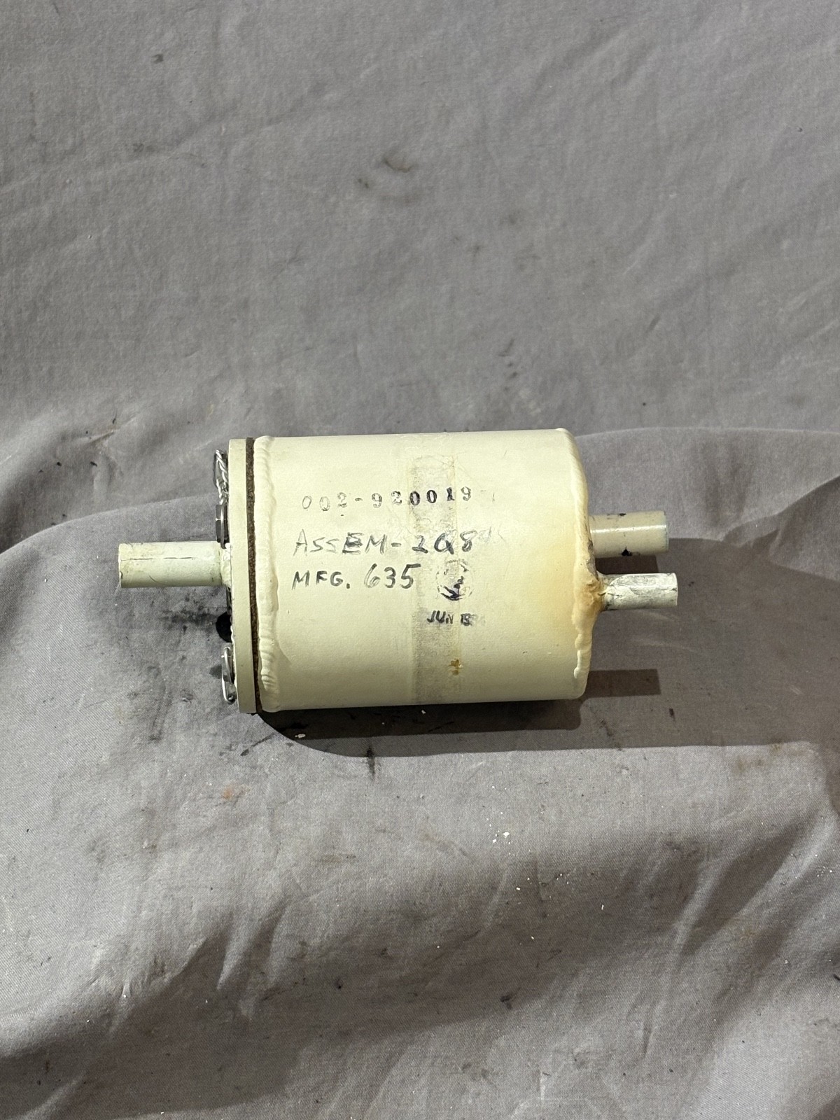 002-920019-1 Beechcraft B55 Fuel Valve Assembly