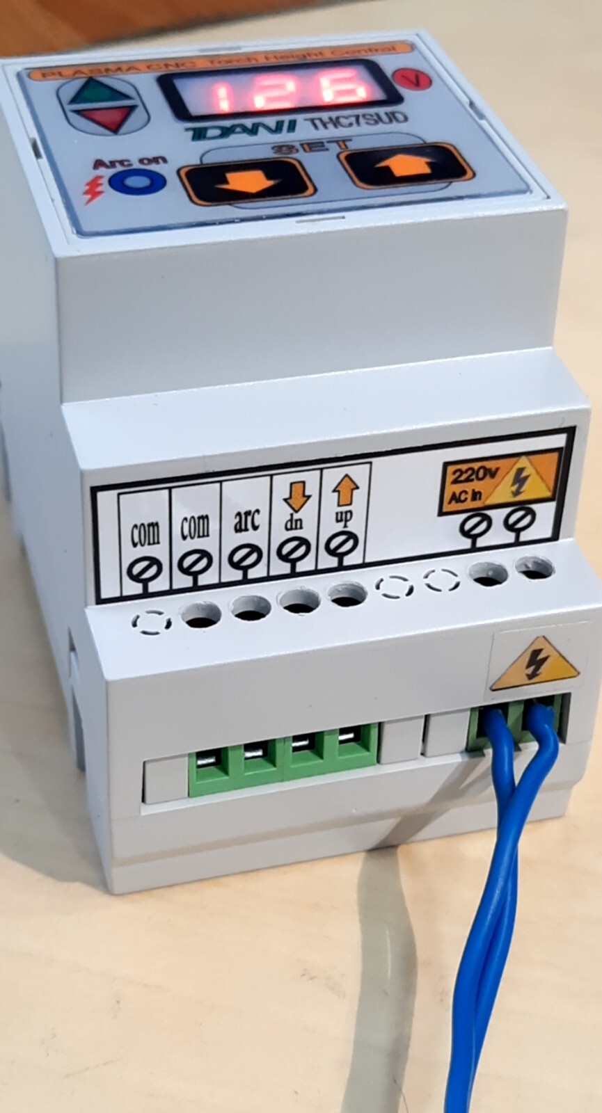 Plasma Cutter CNC THC Torch Height Controller Up ,Down, Arc On outputs