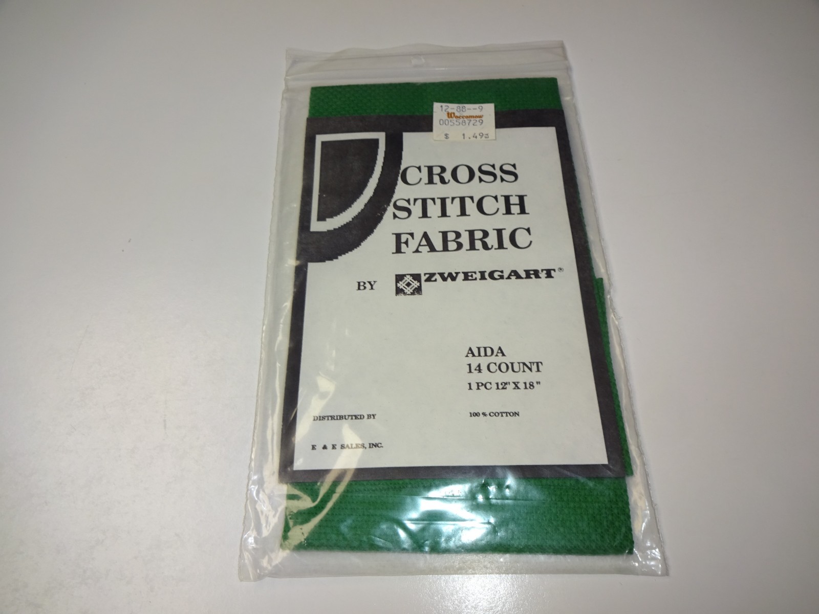Zweigart 14 Count Aida Dark Green Cross Stitch Fabric 12" x 18"